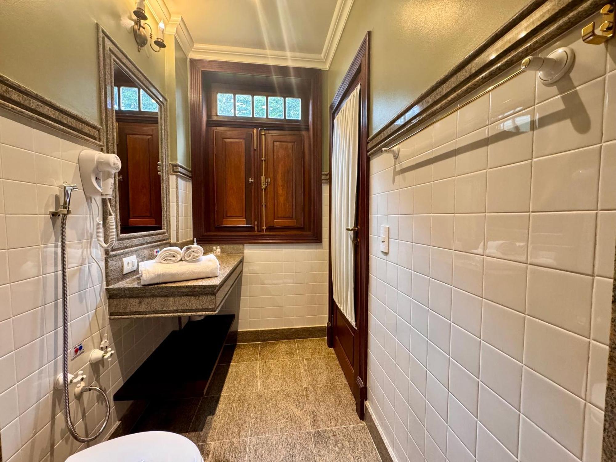 Aroso Paco Hotel Педра-Азул Экстерьер фото Bathroom