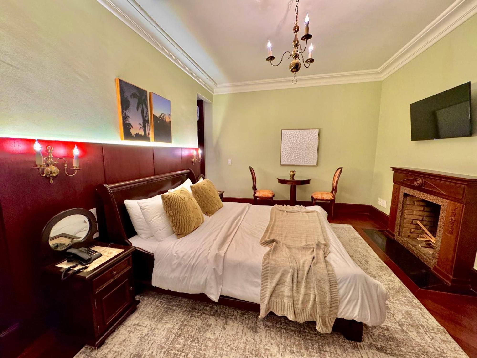 Aroso Paco Hotel Педра-Азул Экстерьер фото